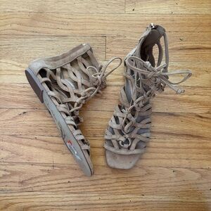 Sam Edelman Tan Strappy Gladiator Sandals Size 7.5